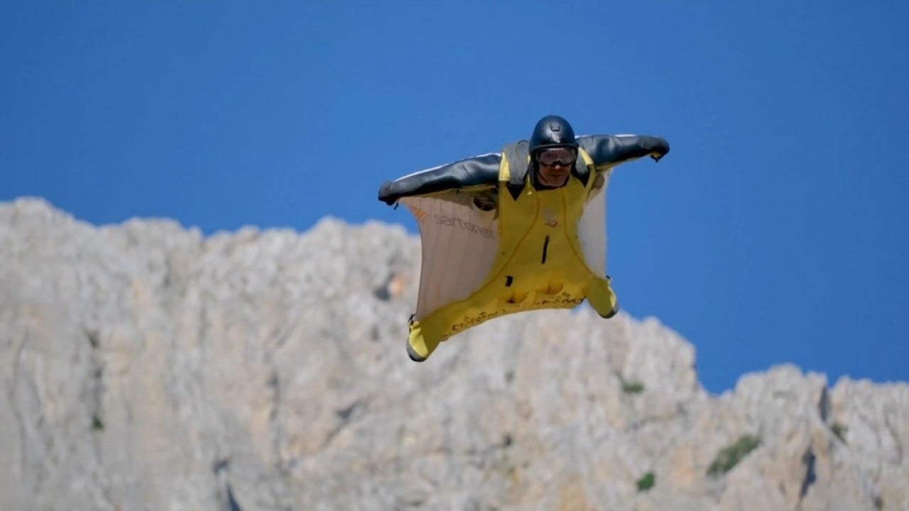 Foto - Cennete Açılan Kapı: Kemaliye'de wingsuit sporcularından nefes kesen atlayışlar