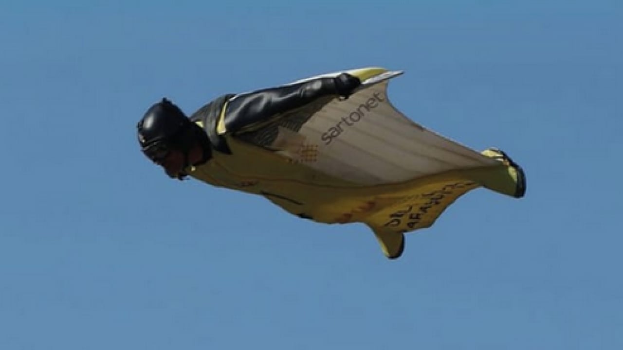 Foto - Cennete Açılan Kapı: Kemaliye'de wingsuit sporcularından nefes kesen atlayışlar