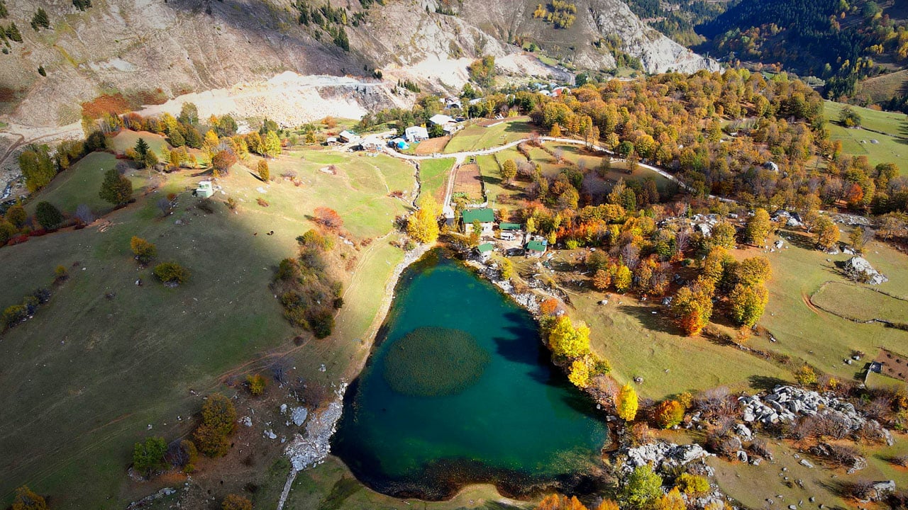 Foto - Cennetten bir köşe: Şavşat sonbaharda kartpostala döndü
