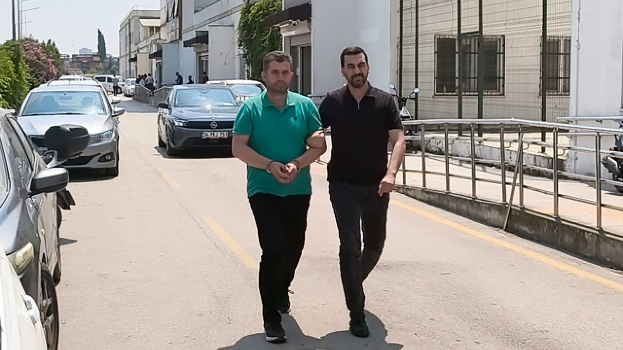 Foto - Cesedin başında polisi beklemişti! Oğlunu öldüren emekli polisin ifadesi ortaya çıktı 