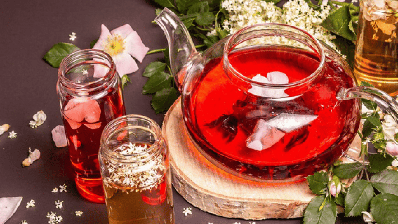 Foto - Çeşitli basit hastalıklarda bitki çaylarını dozunda kullanın: Uzmanı uyardı! Önlemi alın diyor