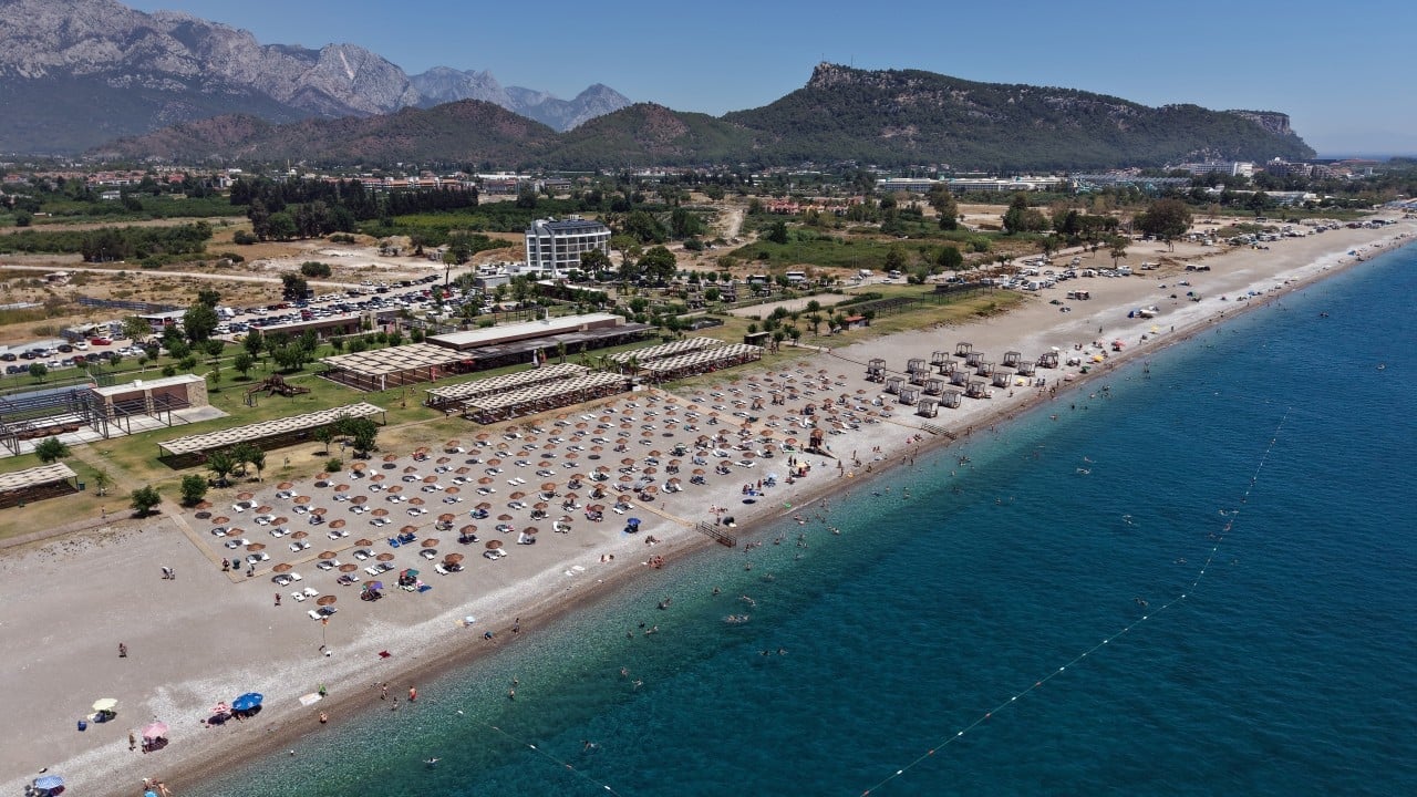 Foto - Çeşme'den Bodrum'a, Marmaris'ten Belek'e halk plajlarına yoğun ilgi: Ücretsiz halk plajı sayısı yükseliyor...