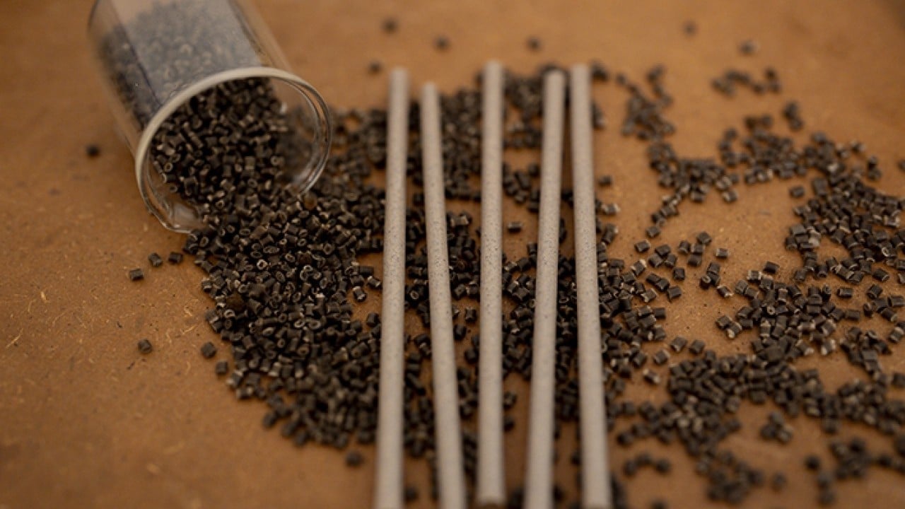 Foto - Çevre dostu ürüne dönüştürüyor Kahve posasıyla ekonomiye destek plastiğe savaş