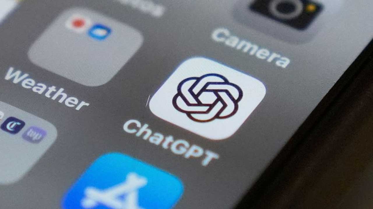 Foto - ChatGPT davalık oldu! Yapay zeka devlerinden intihar savaşı