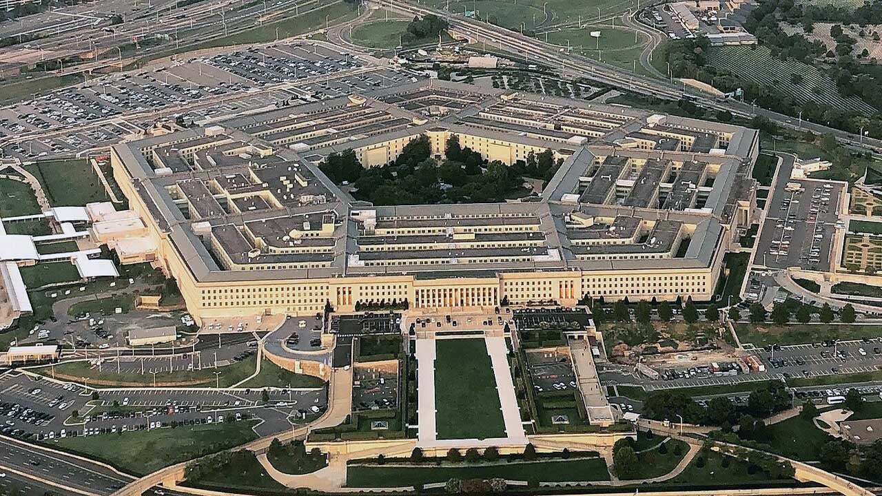 Foto - ChatGPT Pentagon’un emrine girdi! Abonelik iptalleri başladı