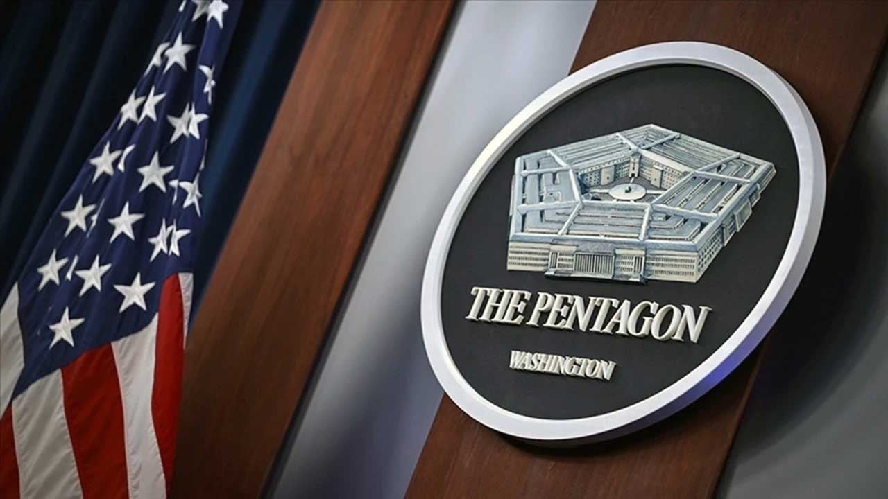Foto - ChatGPT Pentagon’un emrine girdi! Abonelik iptalleri başladı