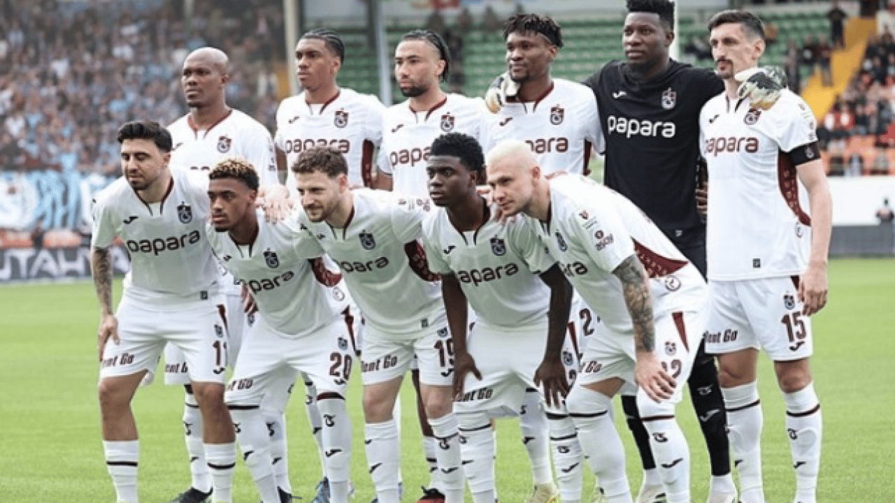 Foto - Chelsea Trabzonspor'un yıldızı için kesenin ağzını açıyor! İngiltere bu gelişmeyi konuşuyor...