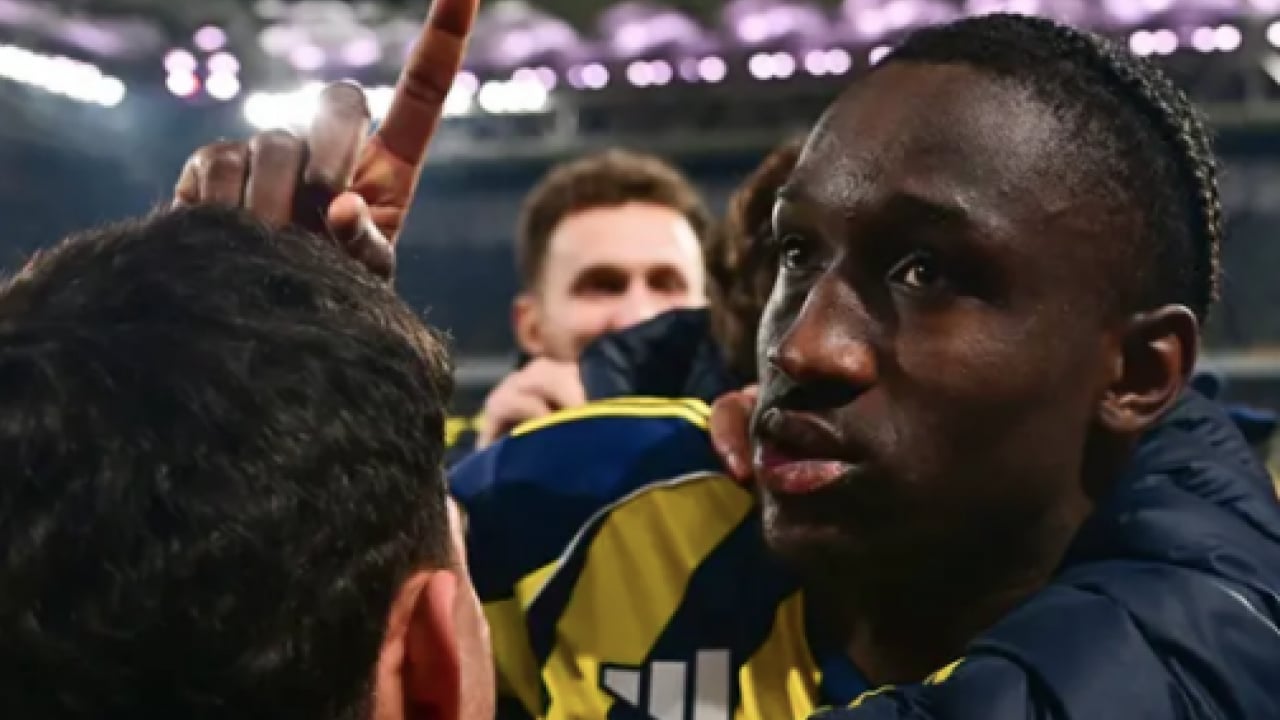 Foto - Cherif öncesi Kofane vardı: Kanarya'nın genç forvet aşkı! Geleceğe yatırım mı?