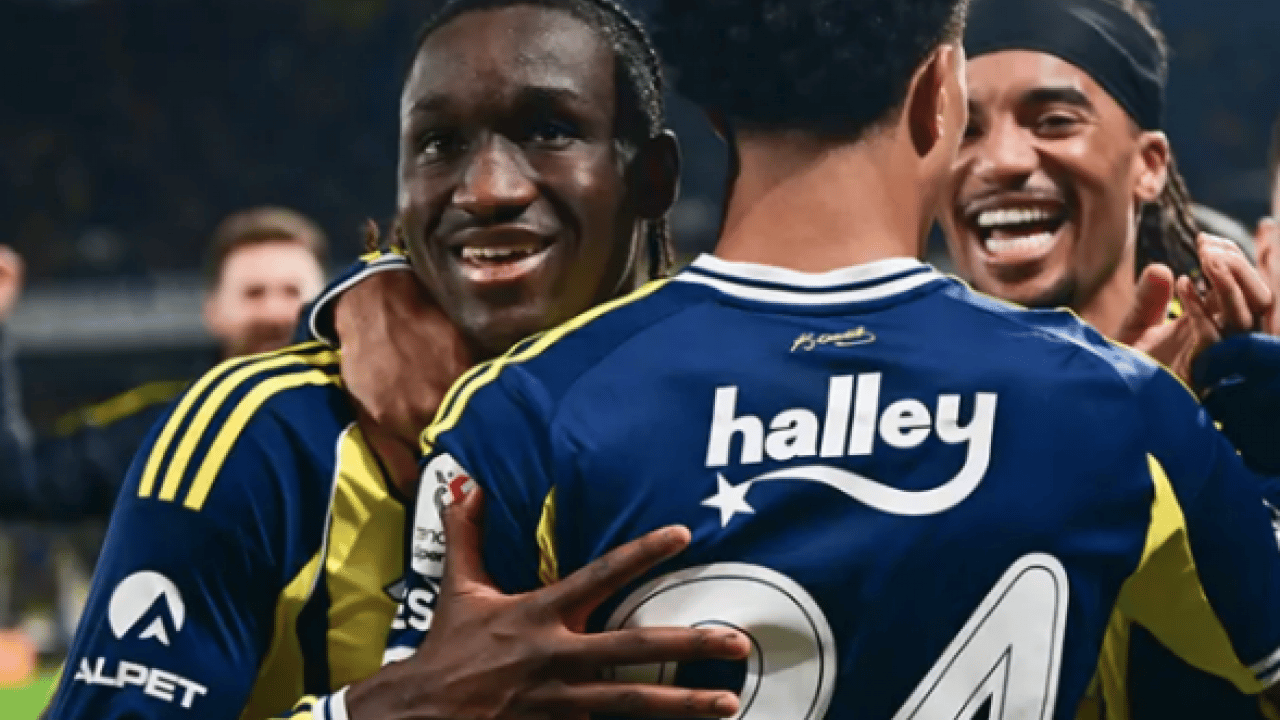 Foto - Cherif öncesi Kofane vardı: Kanarya'nın genç forvet aşkı! Geleceğe yatırım mı?