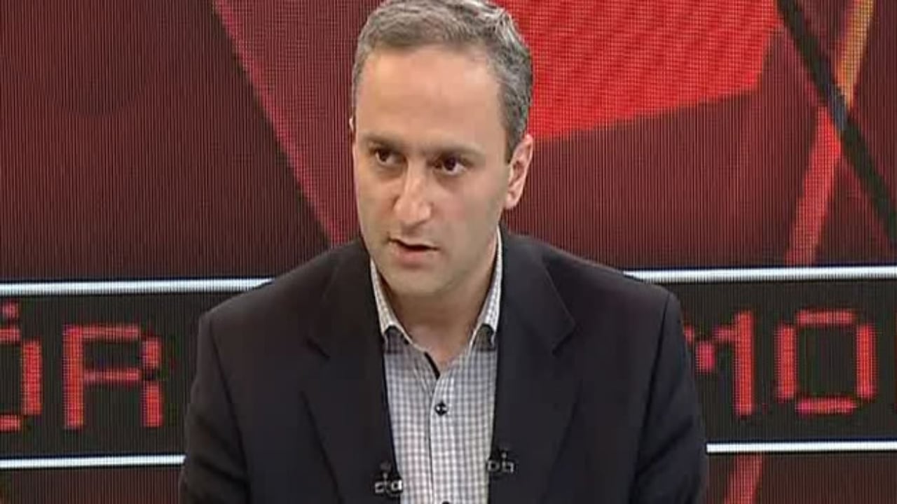 Foto - CHP binasına s*çmışlardı! Yazar Yücel Koç açıkladı: Pantolonlarını indirdikleri anda...