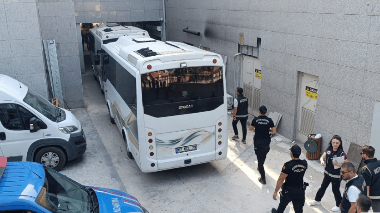 Foto - CHP Genel Merkezi de işin içinde! Manavgat'ta Şok İfşaat: Rüşvet Çarkı Deşifre Oldu!