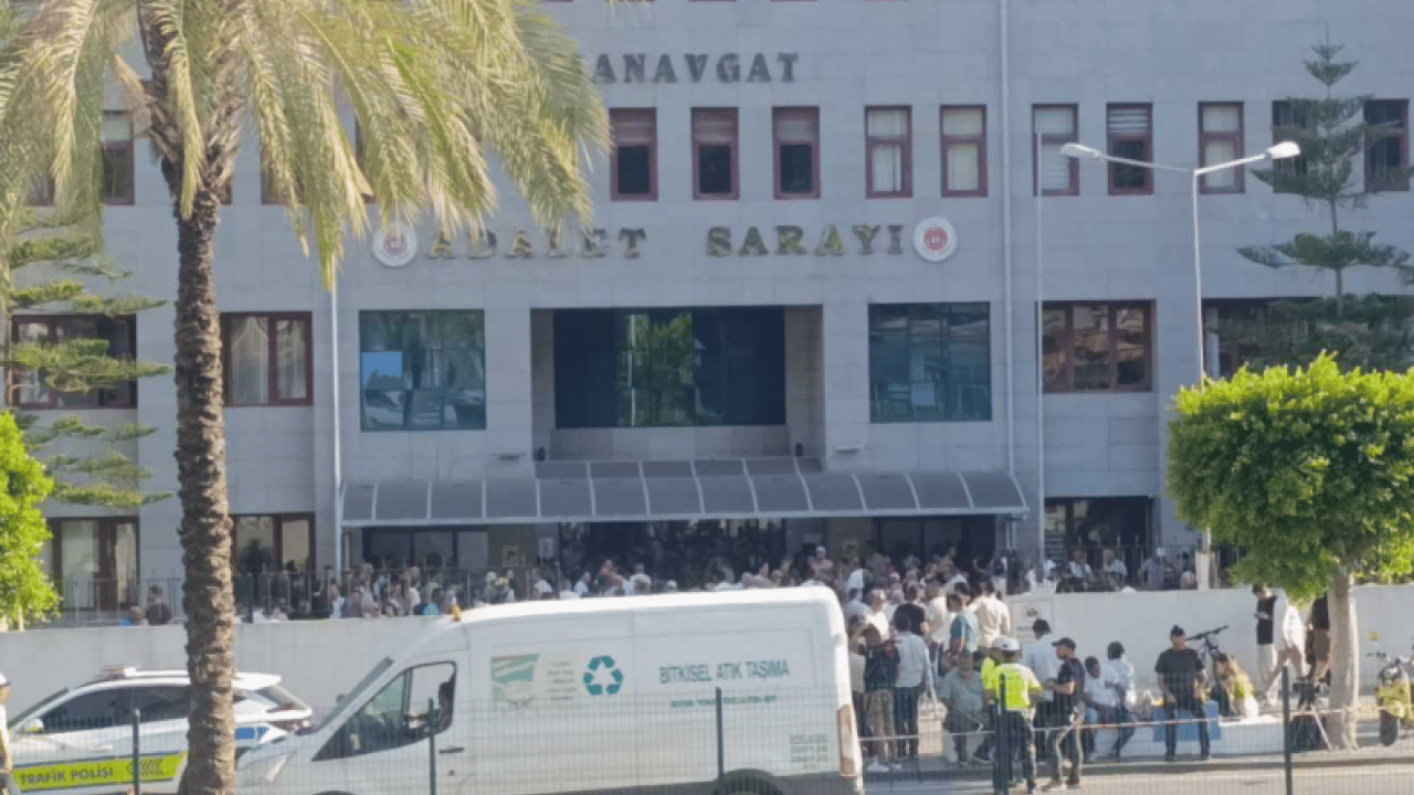 Foto - CHP Genel Merkezi de işin içinde! Manavgat'ta Şok İfşaat: Rüşvet Çarkı Deşifre Oldu!