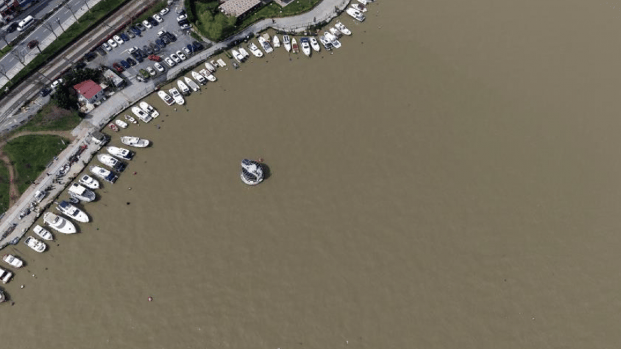 Foto - CHP sayesinde eski haline döndü! Haliç'te iç acıtan görüntüler