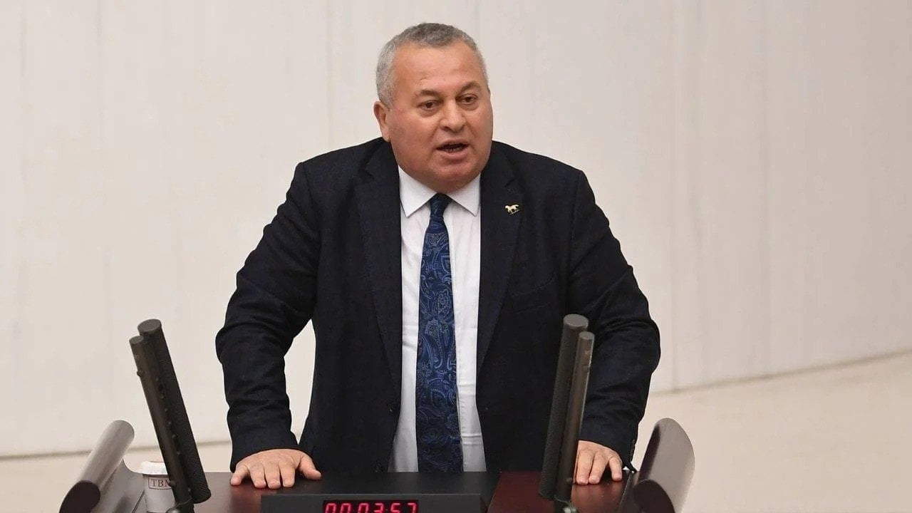 Foto - CHP sığlığına bir örnek daha! Tutuklamaların sebebi akaryakıt zammıymış