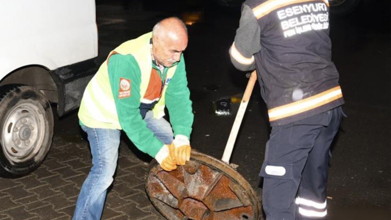 Foto - CHP varsa eziyet var! İSKİ’ye isyan kayyıma teşekkür