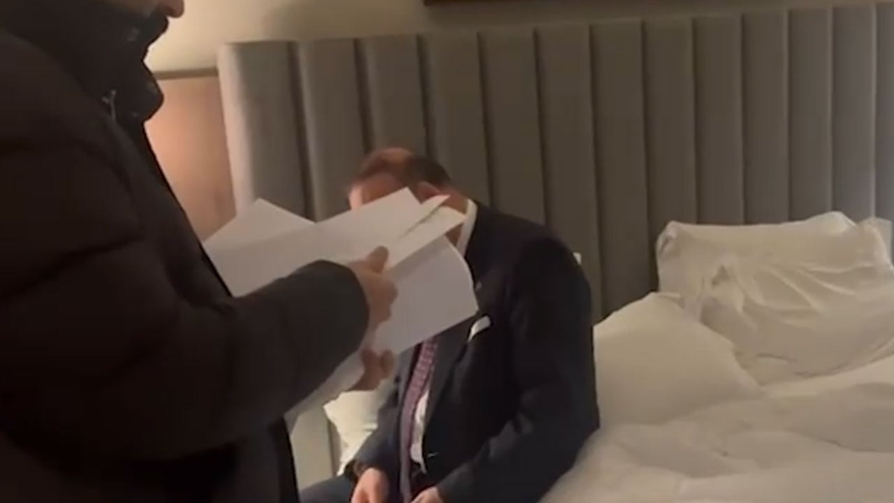 Foto - CHP yandaşları otelde basılan başkana kör! Folloş medyada uçkur sessizliği