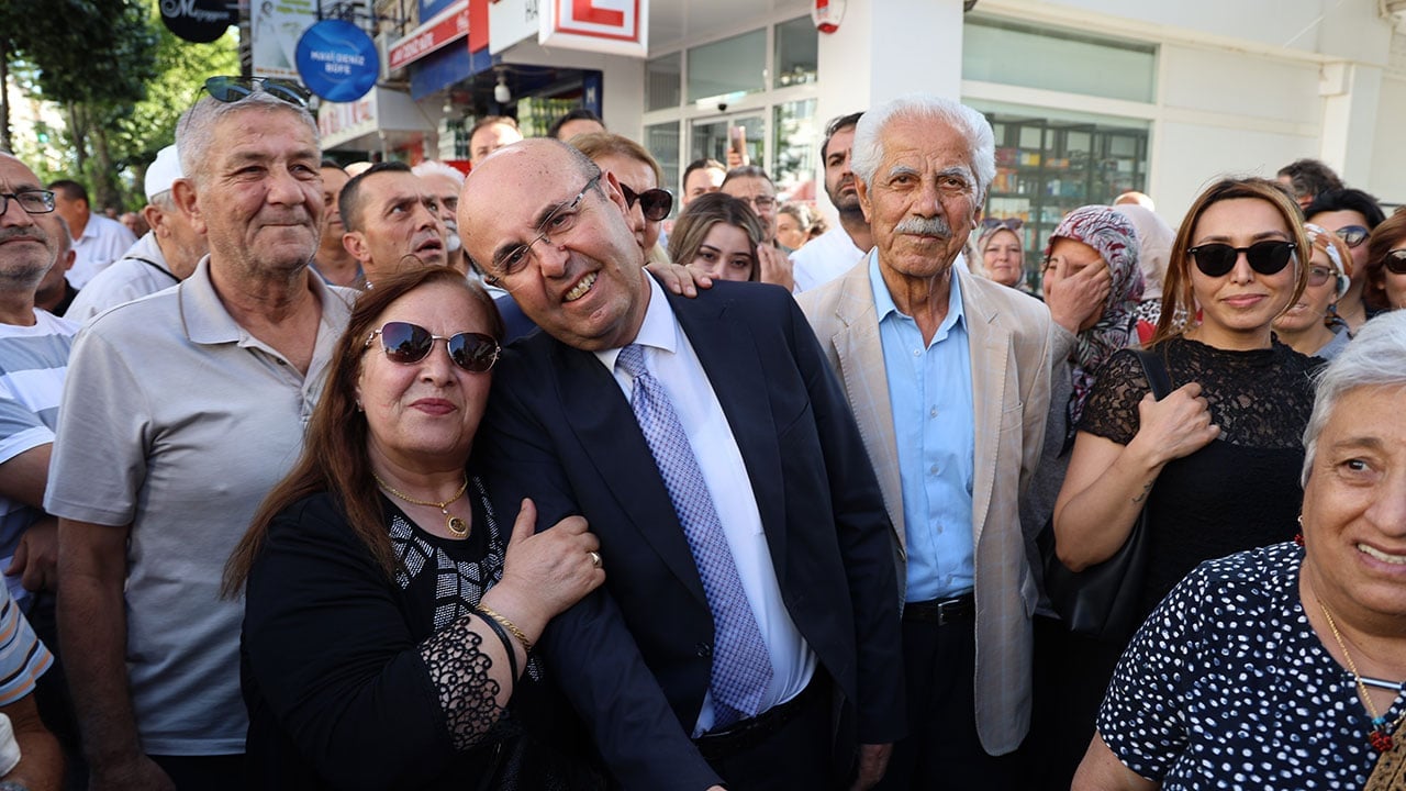 Foto - CHP'de bir toplu istifa depremi daha! Belediye başkanı meclis üyeleriyle birlikte zehir zemberek sözlerle ayrıldı!