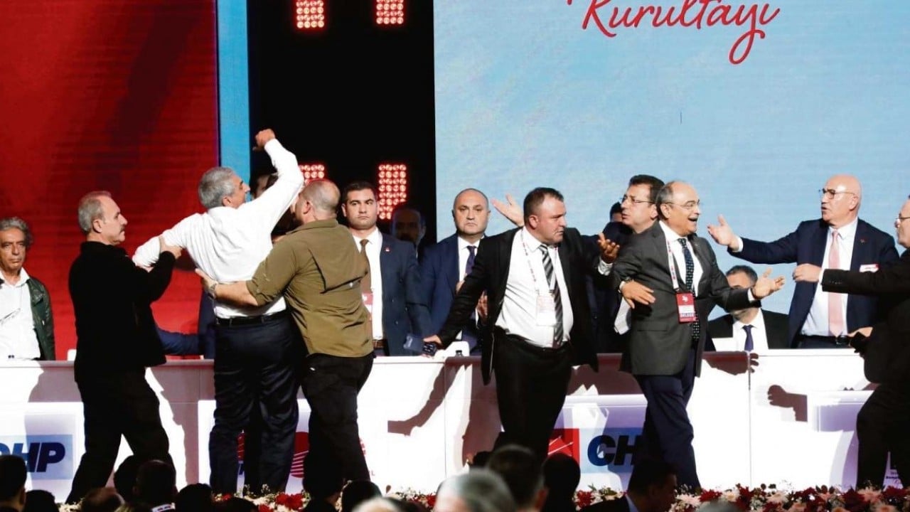 Foto - CHP’de kurultay için geri sayıma geçildi! Özgür Özel ‘kökten tasfiye’ yapacak