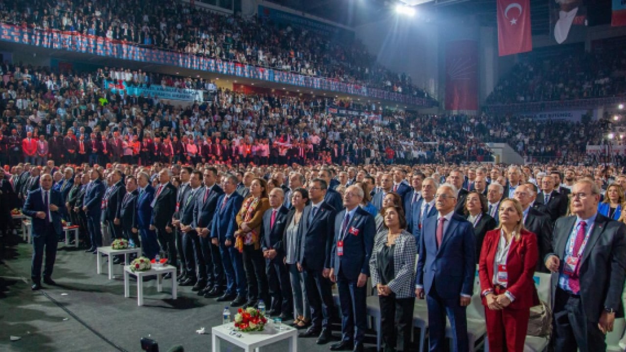 Foto - CHP’de kurultay öncesi flaş hamle! Hazırlık başladı, bütün dengeler değişebilir