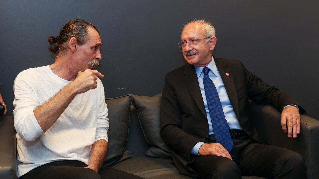 Foto - CHP’de mi kalacağı, YENİ Parti’ye mi geçeceği merak ediliyordu! Erdal Beşikçioğlu kararını verdi
