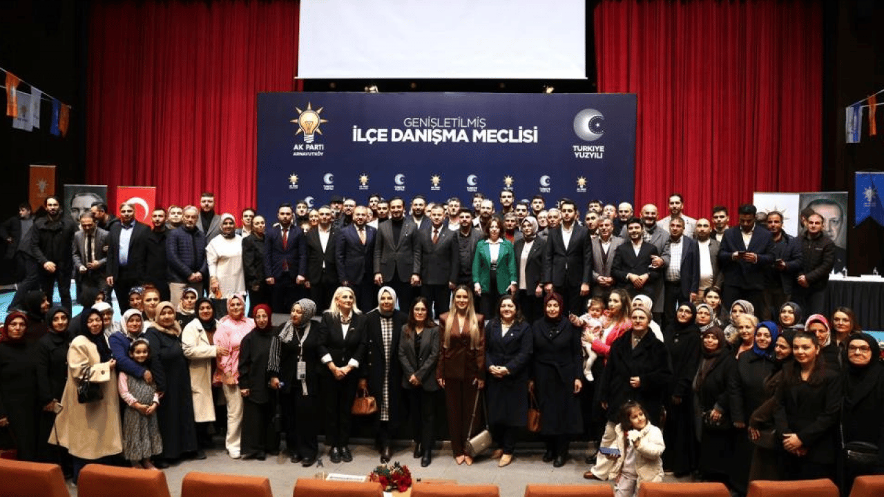 Foto - CHP’de toplu istifa, AK Parti’ye toplu katılım: Aralarında belediye meclis üyeleri de var