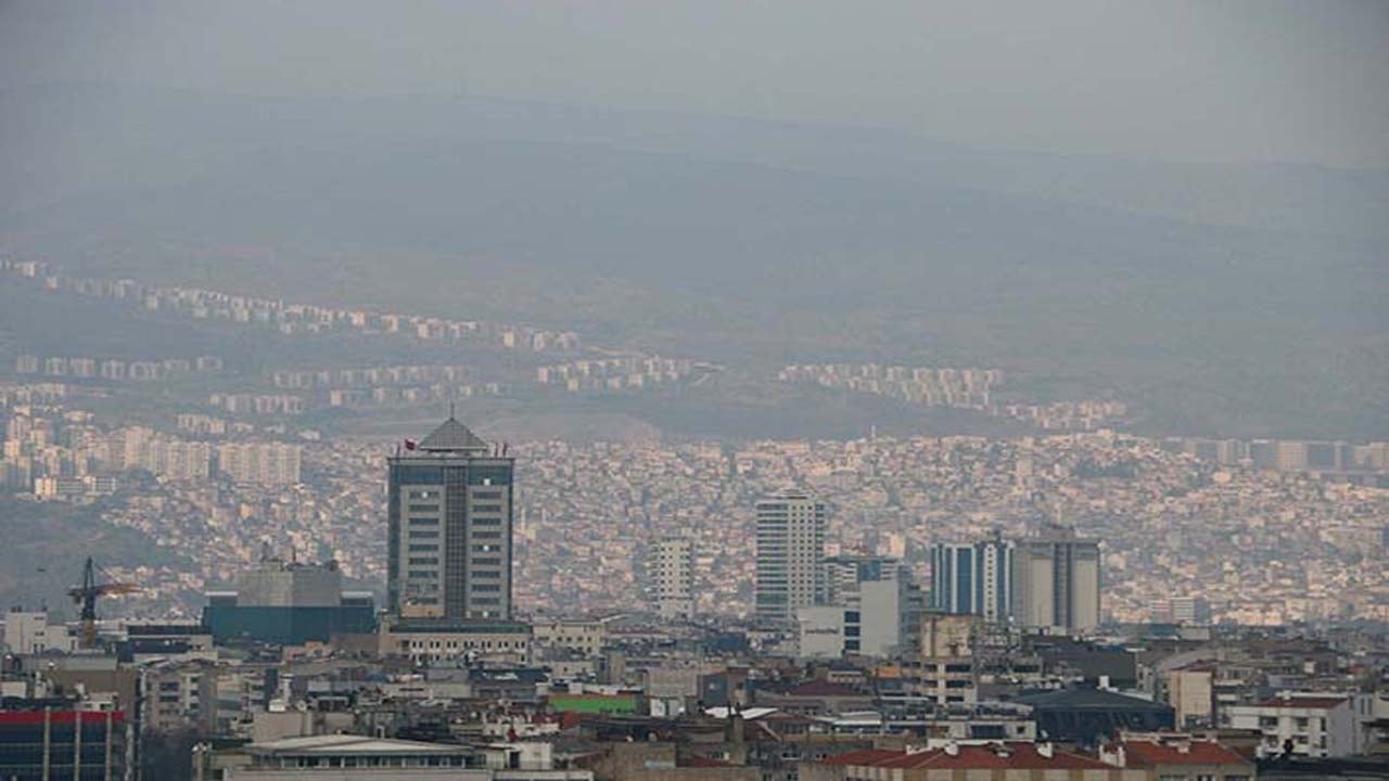 CHP'den İzmir'e hava kirliliği armağanı