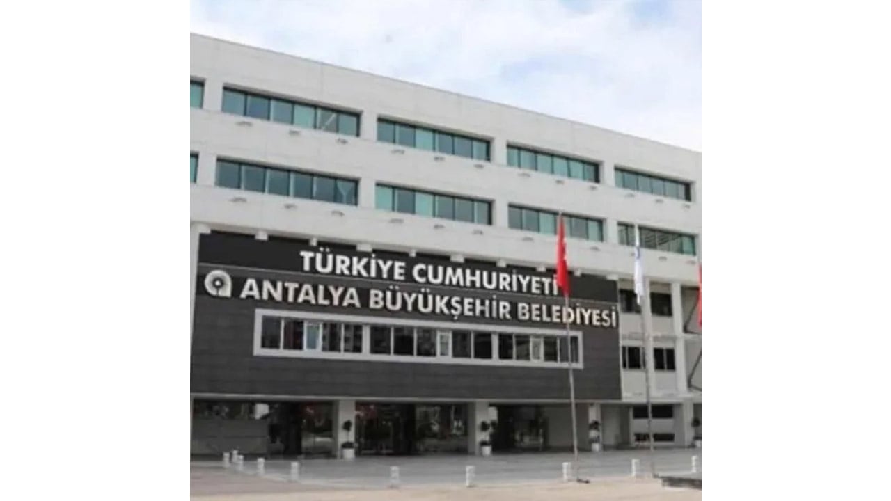 Foto - CHP’li başkanın oğlundan sevgililerine lüks çanta ve saat! İddianamede ‘milyonluk’ detay