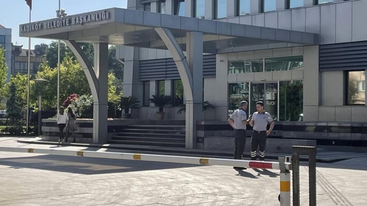 Foto - CHP’li başkanlar eş-dost kadrolaşmasında yarıştı! İşte "şanslı(!)" hısım-akrabaların posterlik tam listesi