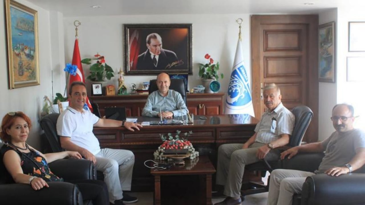 Foto - CHP’li başkanlar eş-dost kadrolaşmasında yarıştı! İşte "şanslı(!)" hısım-akrabaların posterlik tam listesi