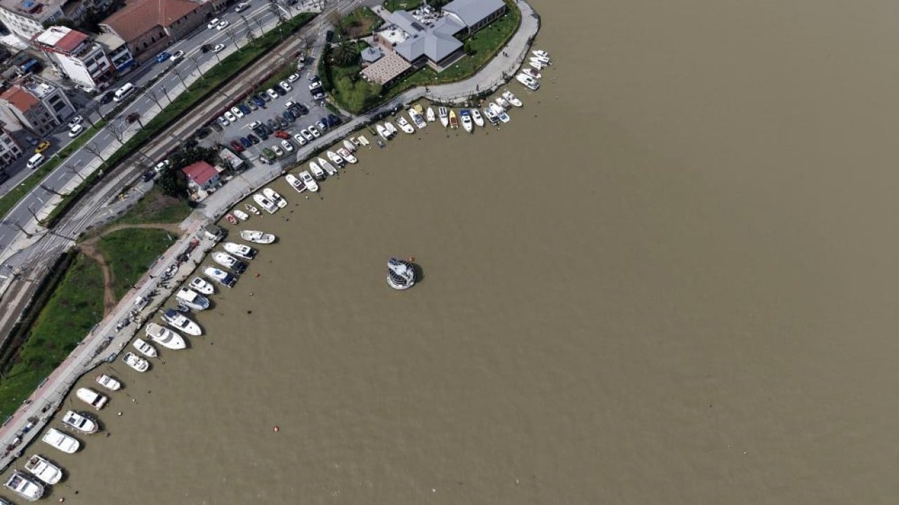 Foto - CHP’li belediye çevre faciasına davetiye çıkarıyor Haliç'i öldürdü sıra balıklara geldi