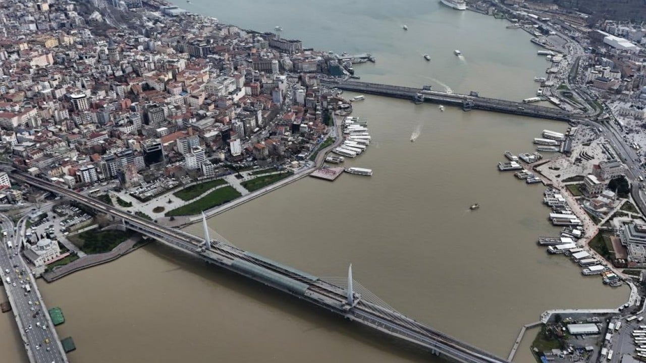 Foto - CHP’li belediye çevre faciasına davetiye çıkarıyor Haliç'i öldürdü sıra balıklara geldi