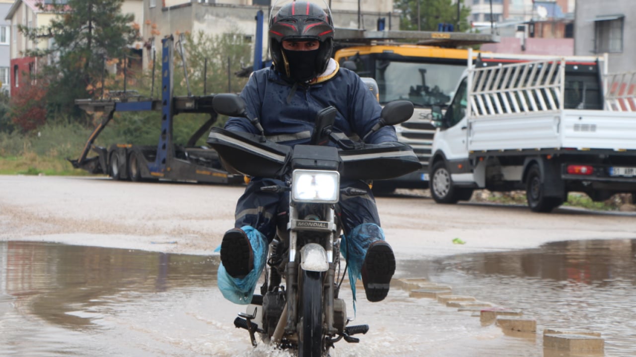 Foto - CHP’li belediye yine sınıfta kaldı: Bu da vatandaş icadı köprü