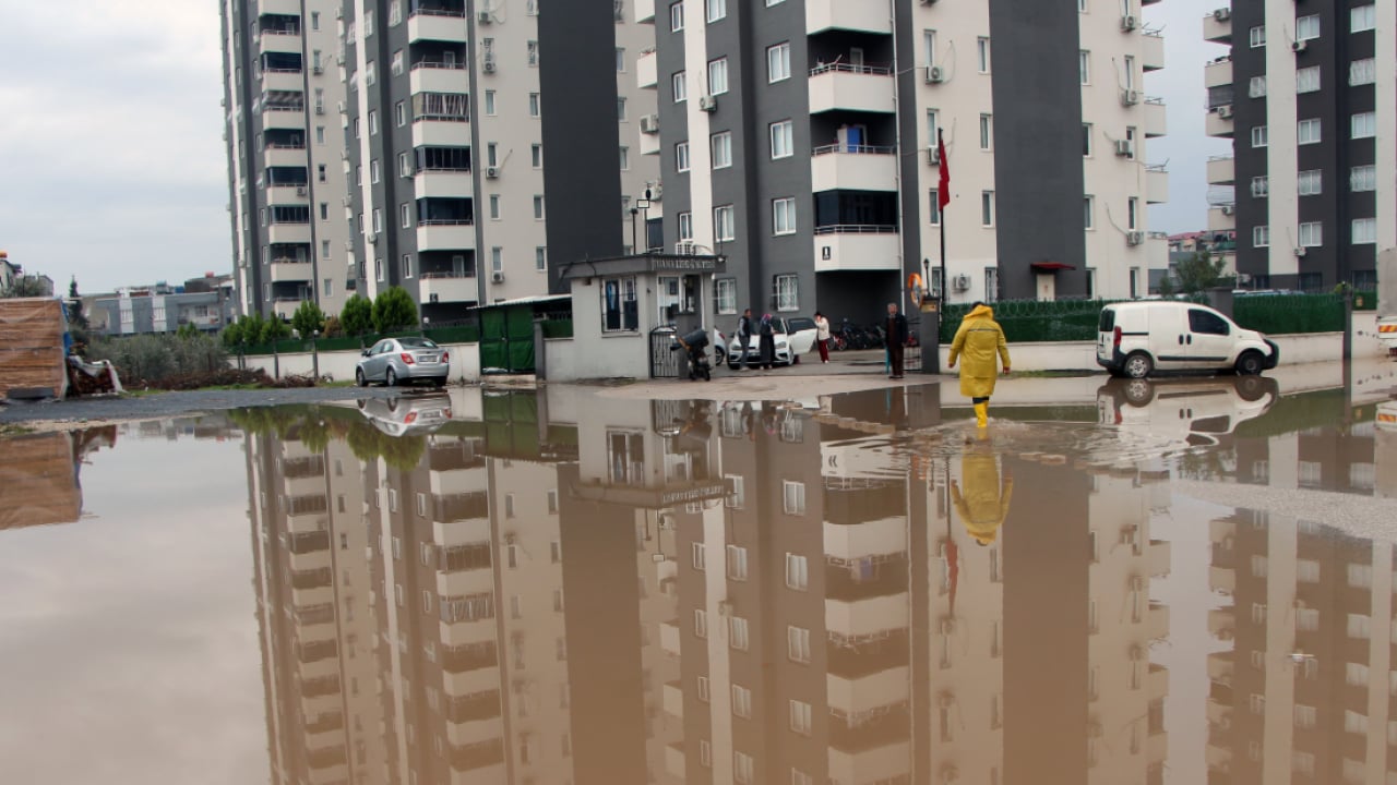 Foto - CHP’li belediye yine sınıfta kaldı: Bu da vatandaş icadı köprü