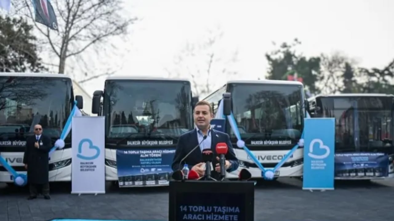 Foto - CHP'li belediyede 480 milyonluk vurgun: Halkın parasını kalp logosu ile çöpe attılar!