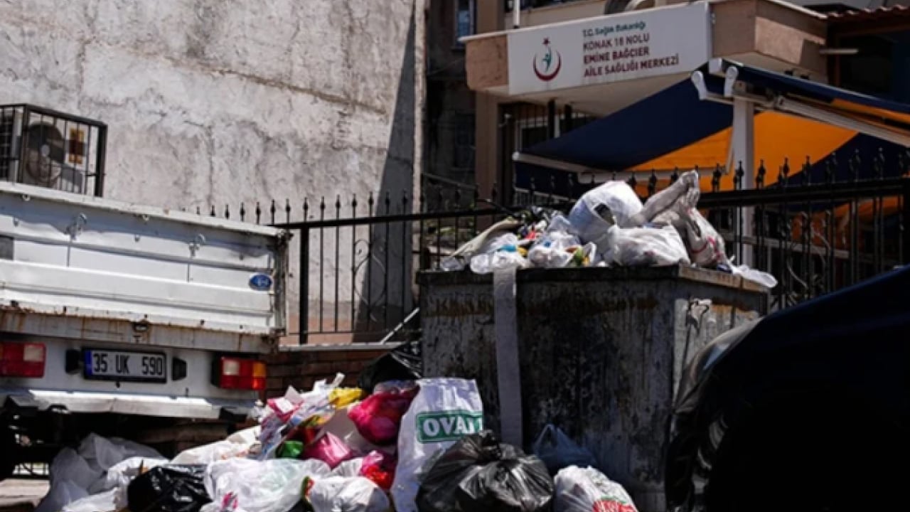 Foto - CHP'li belediyede maaş krizi: Çalışanlar grev kararı aldı!