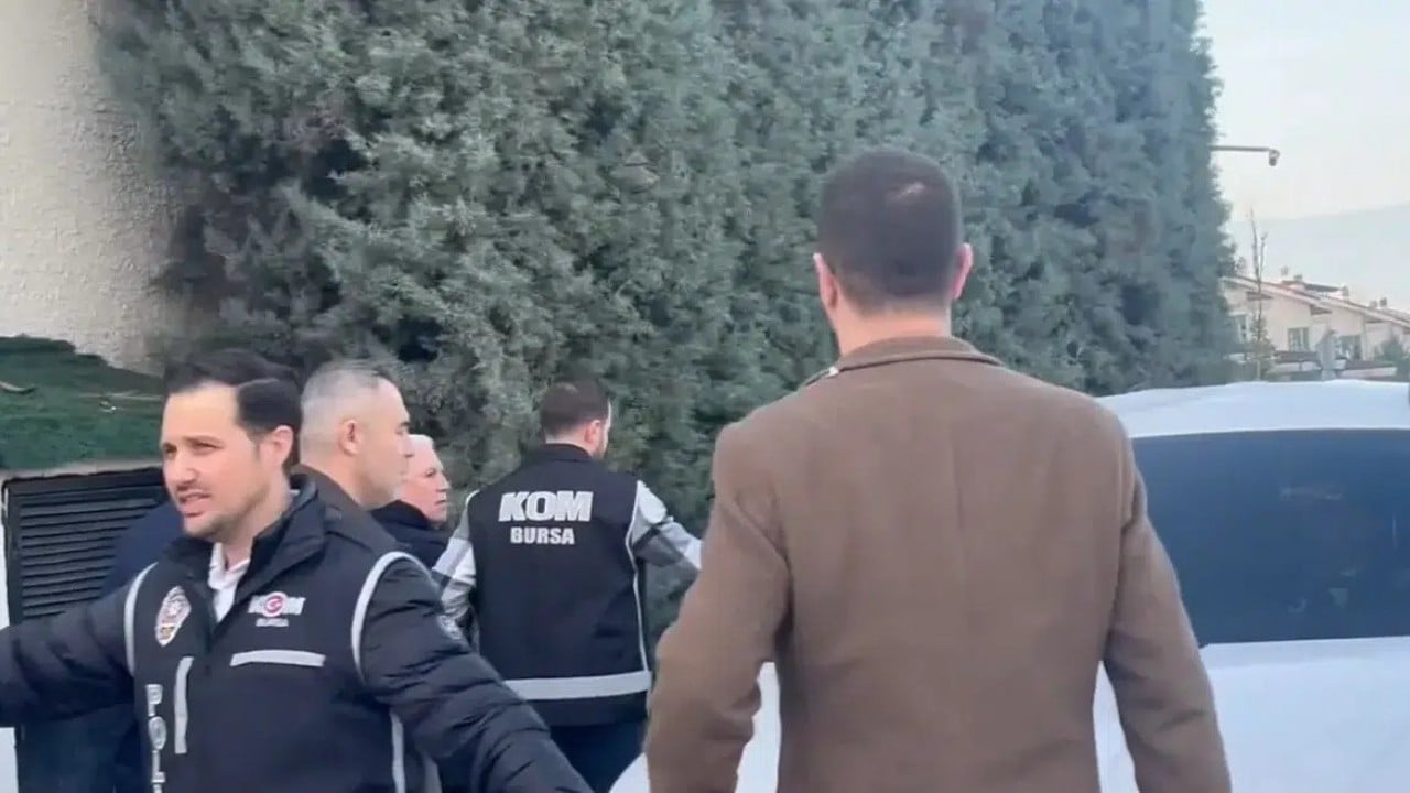 Foto - CHP'li belediyede skandal ortaya çıktı: Rüşvet daireyi vermek istemeyince icrayla aldılar