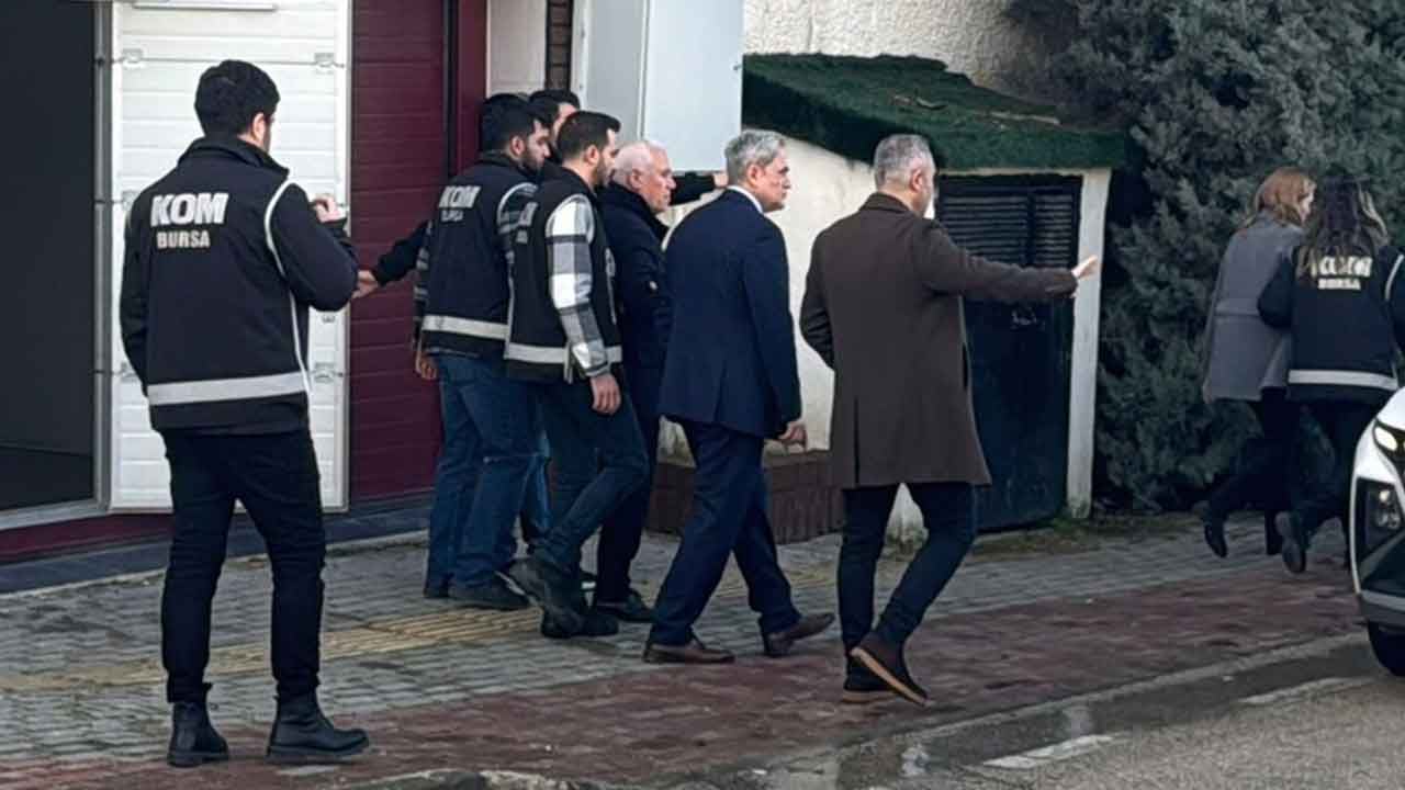 Foto - CHP'li belediyede skandal ortaya çıktı: Rüşvet daireyi vermek istemeyince icrayla aldılar