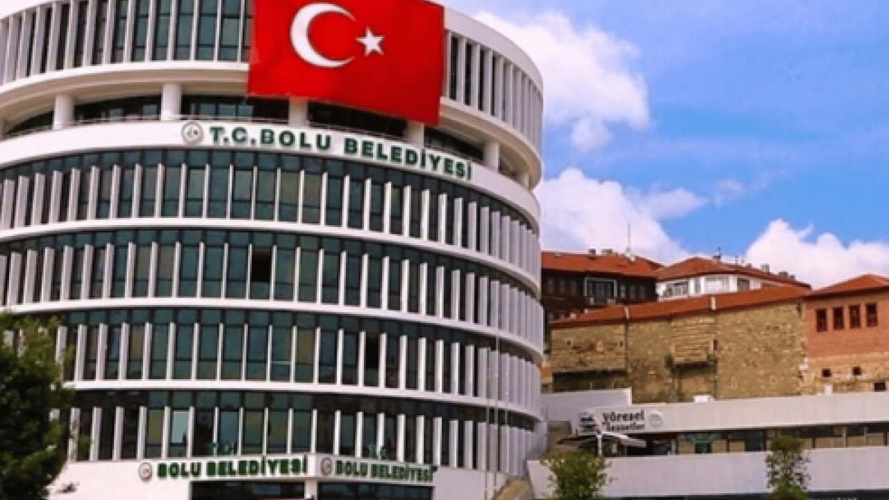 Foto - CHP’li belediyedeki skandalda yeni gelişme: Yolsuzluk belgeleri torbalarla taşındı! 3 şüpheli adli kontrolle serbest