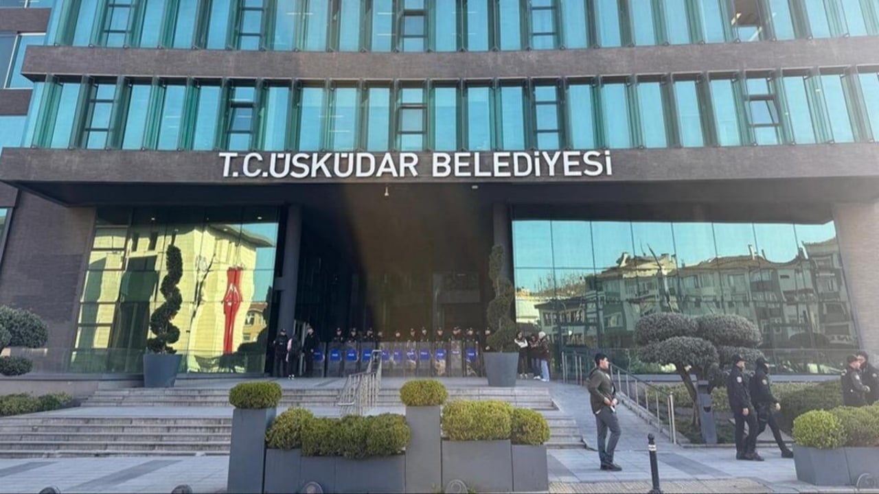 Foto - CHP’li belediyeye yolsuzluk operasyonunda ikinci dalga: Teker teker gözaltına alındılar
