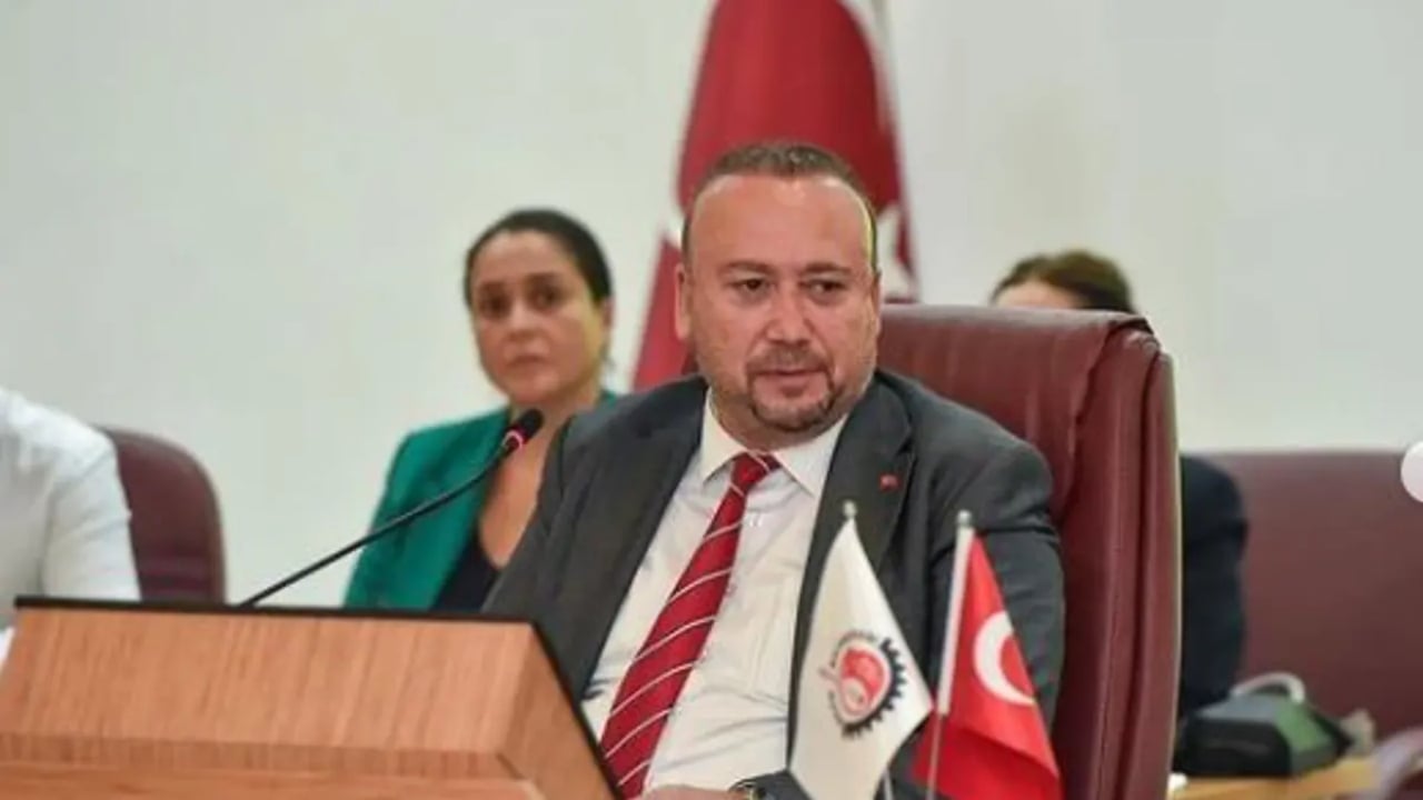 Foto - CHP’li bir belediyeye daha rüşvet operasyonu: Başkan dahil 11 gözaltı