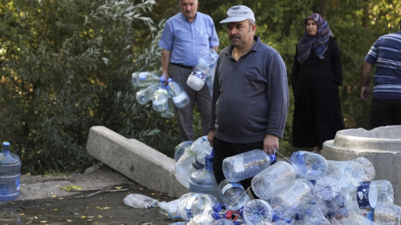 Foto - CHP’li Tugay beceriksizliğine kılıf buldu: İzmir'deki su kesintilerin suçlusu camilermiş!