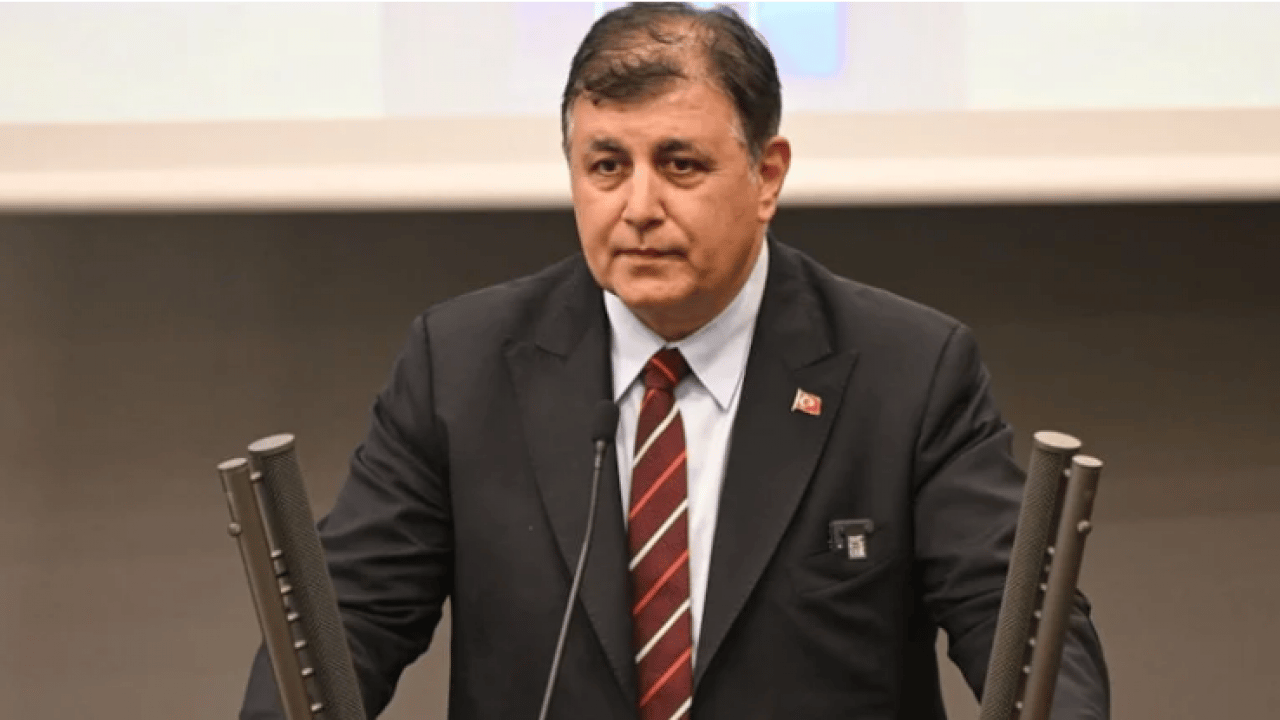 Foto - CHP’li Tugay beceriksizliğine kılıf buldu: İzmir'deki su kesintilerin suçlusu camilermiş!