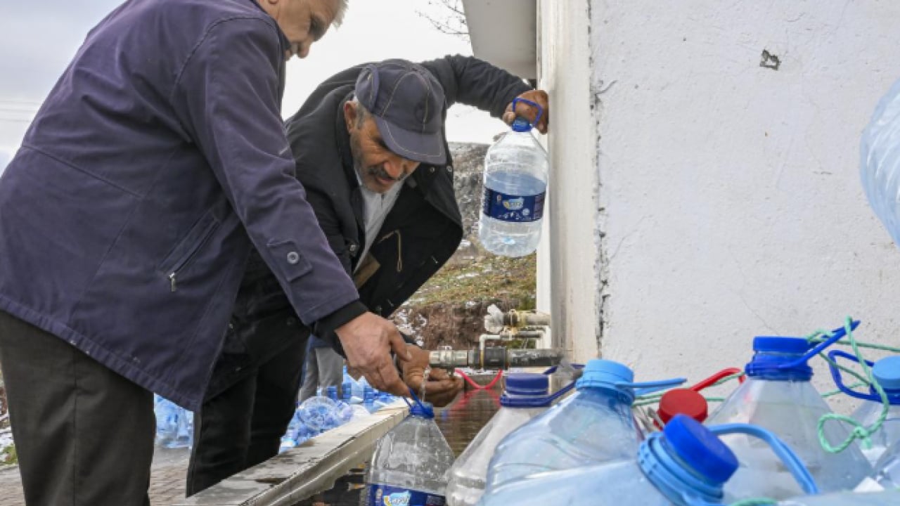 Foto - CHP’li Tugay beceriksizliğine kılıf buldu: İzmir'deki su kesintilerin suçlusu camilermiş!