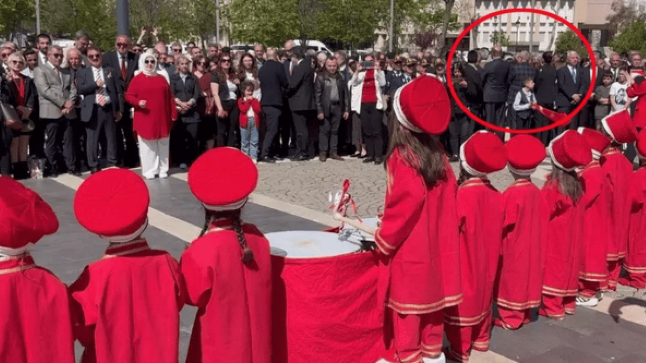 Foto - CHP'lilerden 23 Nisan'da büyük terbiyesizlik! Gaziantep'teki skandala tepkiler çığ gibi...