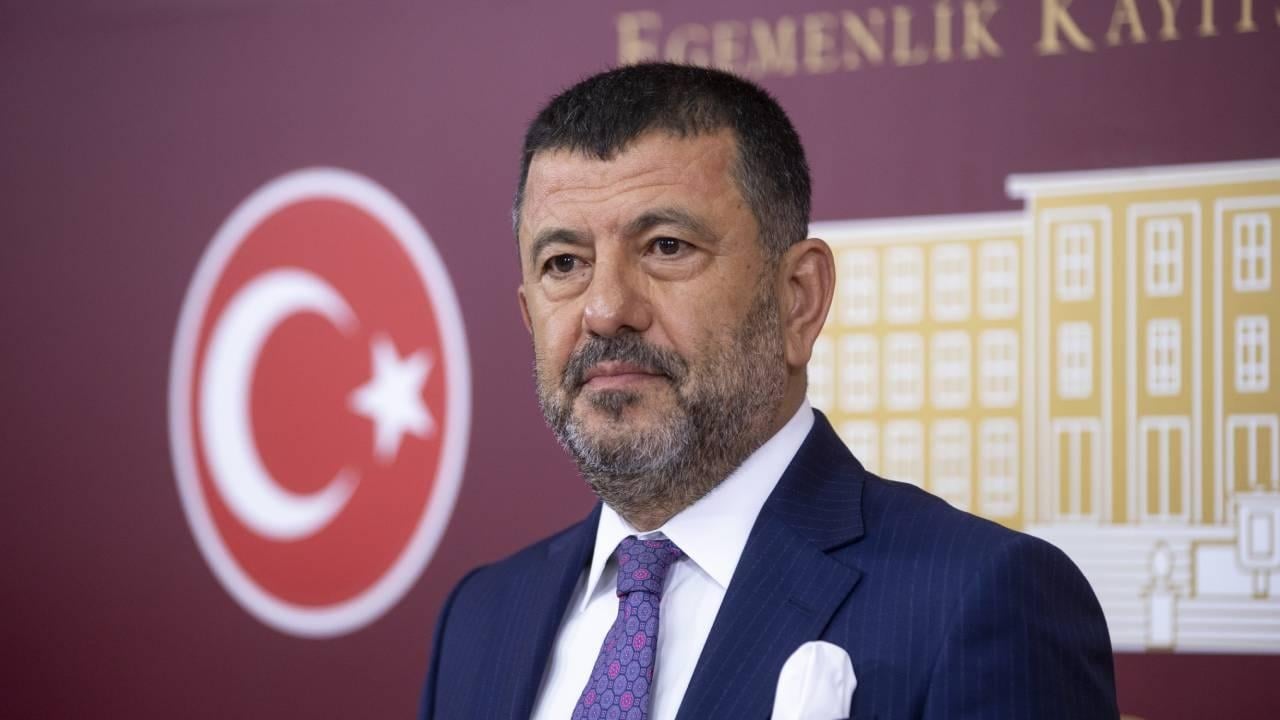 Foto - CHP’nin ağır topu Mehmet Sevigen, partisine fena saydırdı! "Pavyon" detayı tam bomba