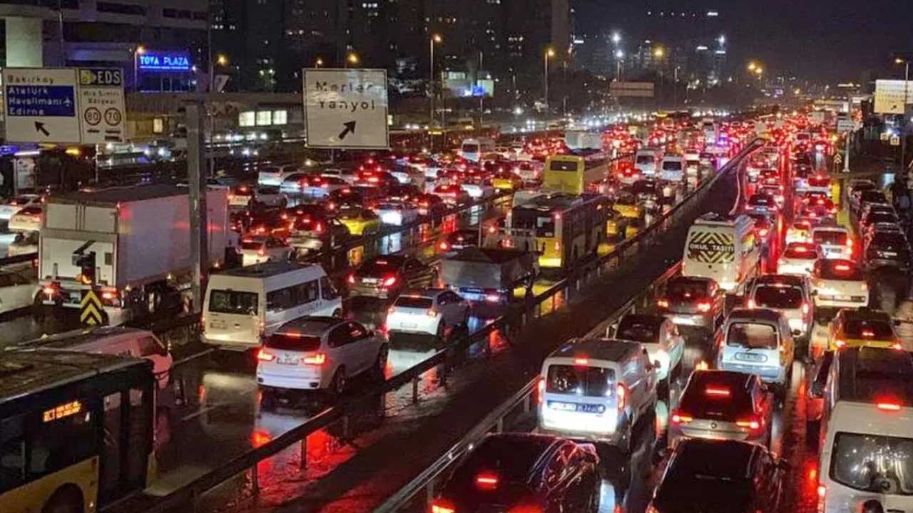 Foto - CHP'nin yönetimindeki İstanbul'da hayat bugün de durdu