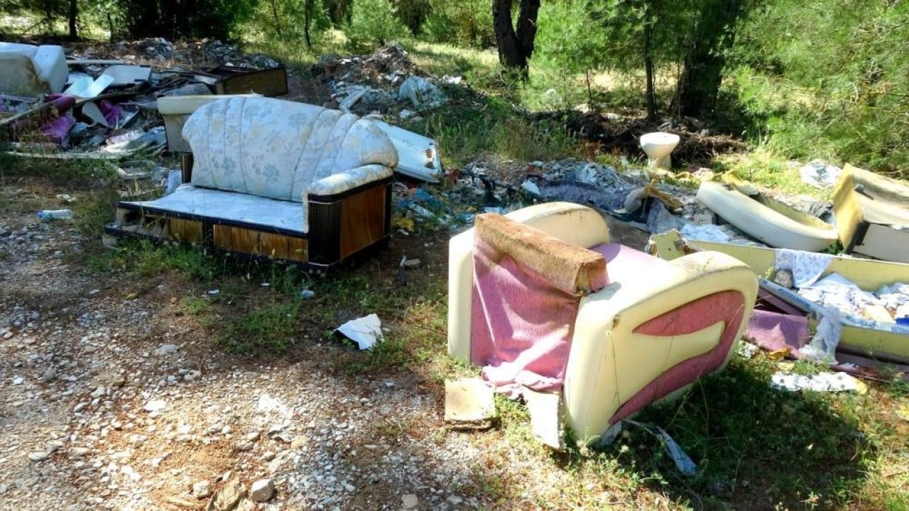Foto - CHP’nin yönettiği ilçede vatandaş çileden çıktı! Yangın riski var ama ilgilenen yok