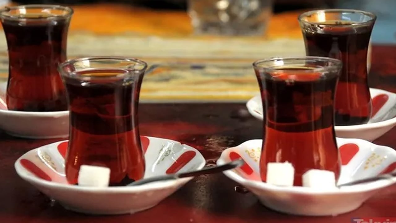 Foto - Ciddi sağlık sorunları doğurabilir: Harvardlı doktor çay tüketiminde büyük bir hatayı açıkladı... Uzmanı uyarı yaptı