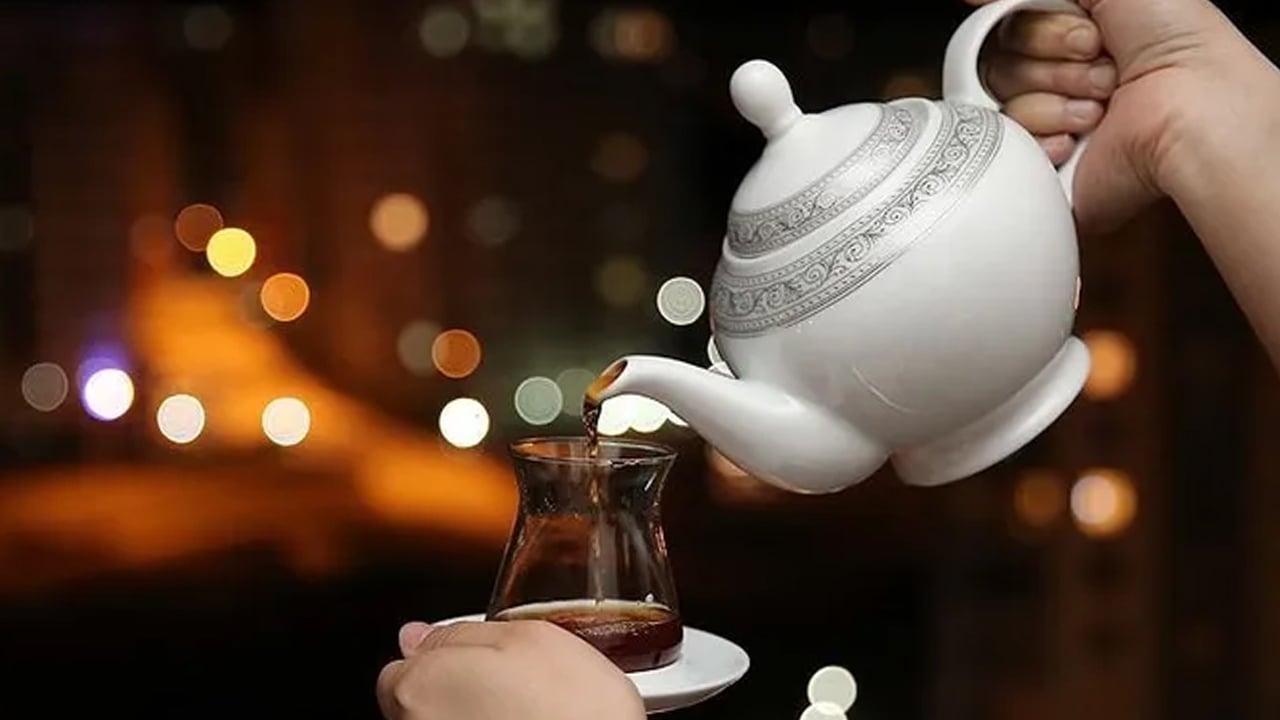 Foto - Ciddi sağlık sorunları doğurabilir: Harvardlı doktor çay tüketiminde büyük bir hatayı açıkladı... Uzmanı uyarı yaptı