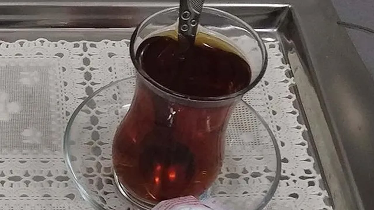 Foto - Ciddi sağlık sorunları doğurabilir: Harvardlı doktor çay tüketiminde büyük bir hatayı açıkladı... Uzmanı uyarı yaptı